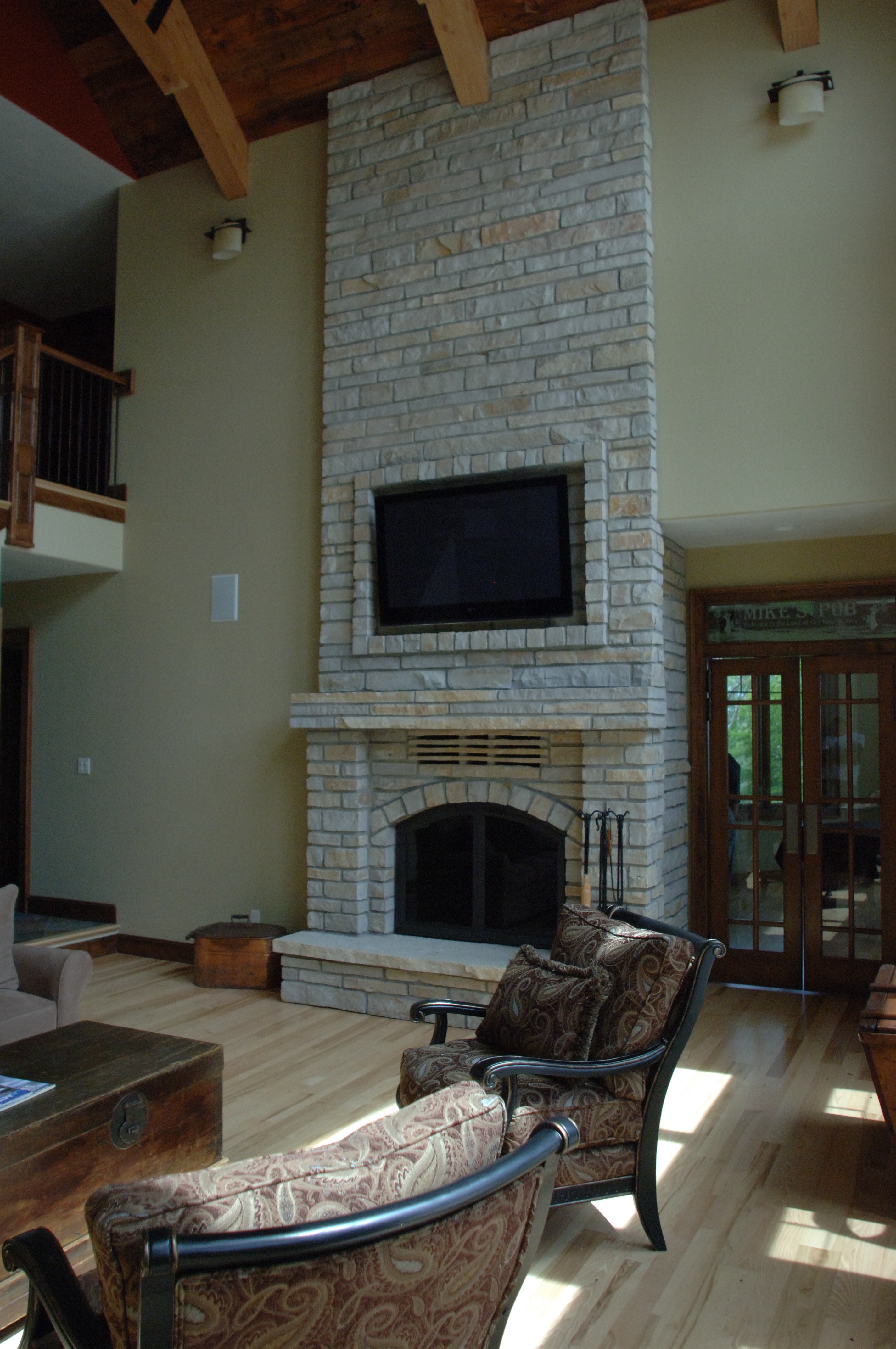 4261_Fireplace Veneer_Windsor