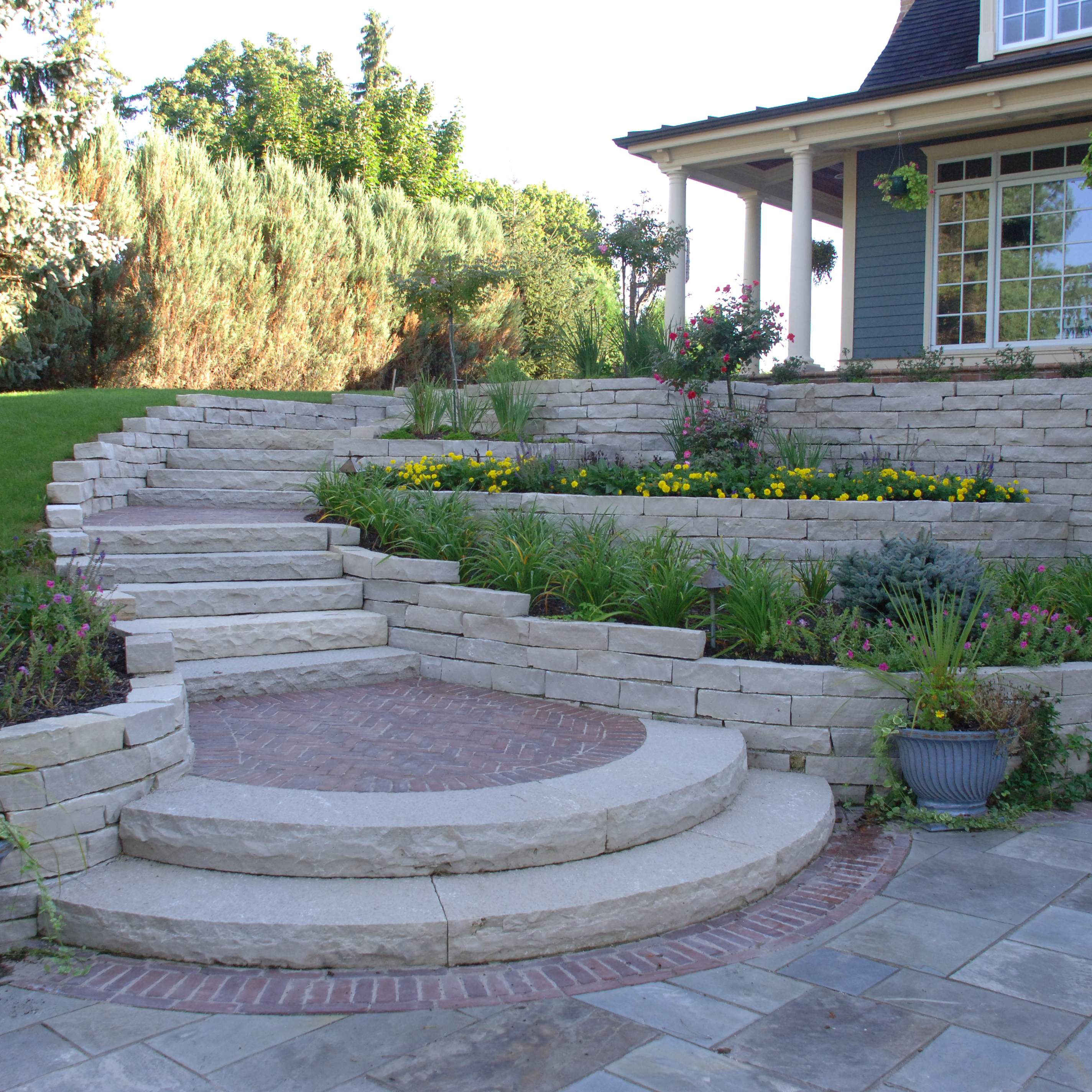 Eden® Lawn Edging - Eden Valders Stone