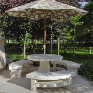 5819_Valders Table