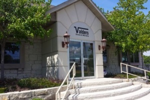 6275_Valders Office
