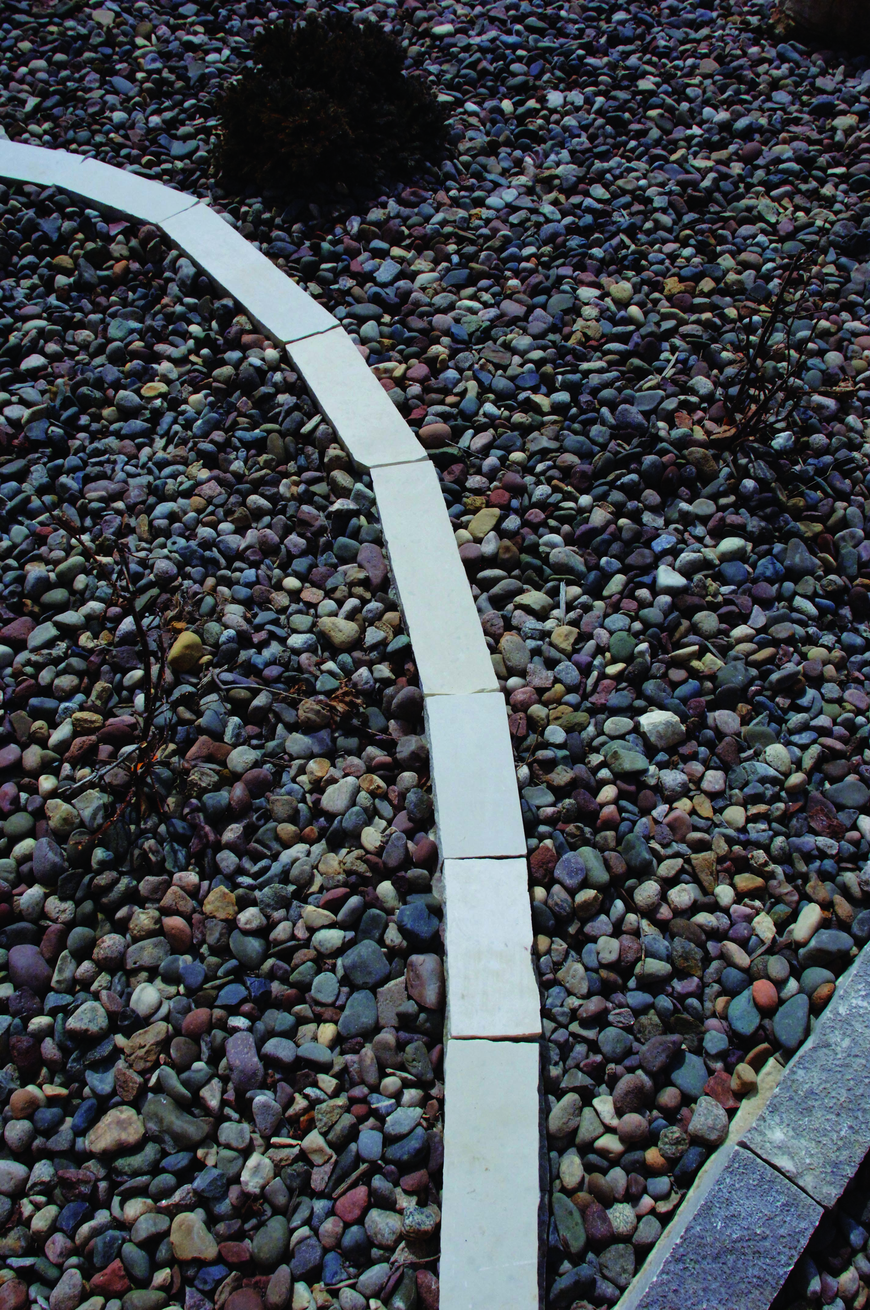 Valders_Lawn_Edging (2) Eden Valders Stone